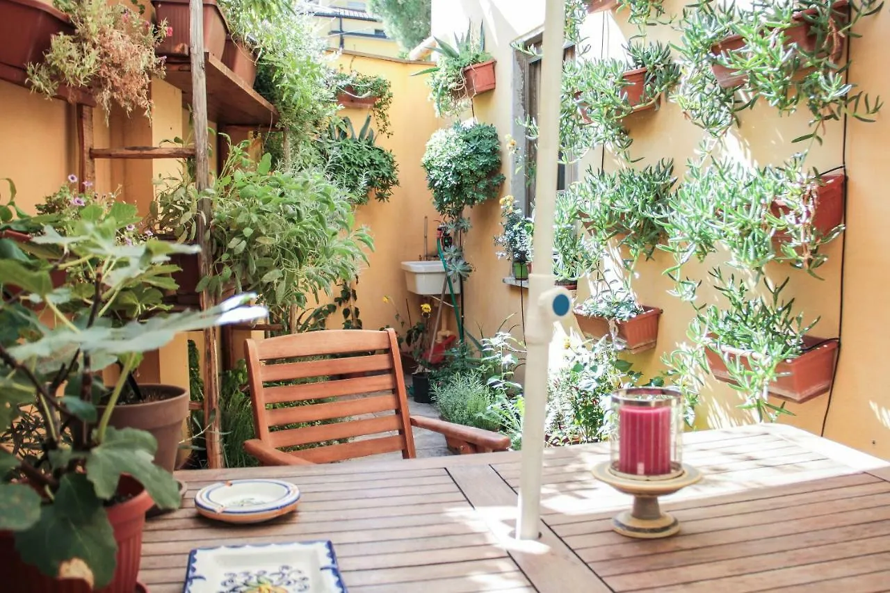 Residenza Fra Le Torri - Charme & Art Gallery Home أريتسو شقة