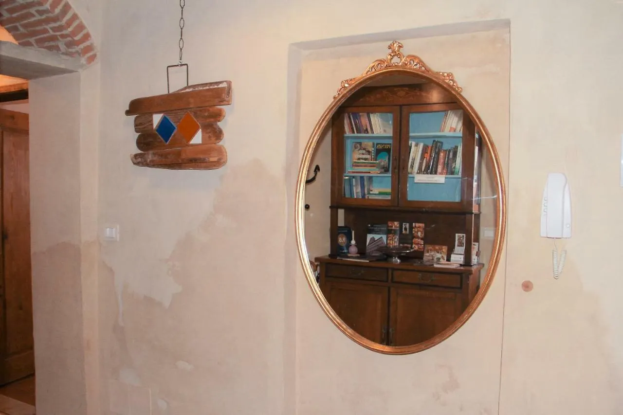 شقة Residenza Fra Le Torri - Charme & Art Gallery Home أريتسو
